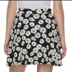 Kohls XS Mini Skirt. $5